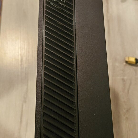 Microsoft Xbox One 500GB Gaming Console Model 1540 - Console Only - Picture 9 of 13